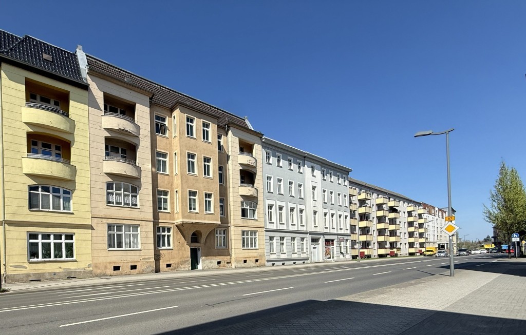 Straßenansicht