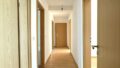 Flur - Blick zur Wohnungstür -