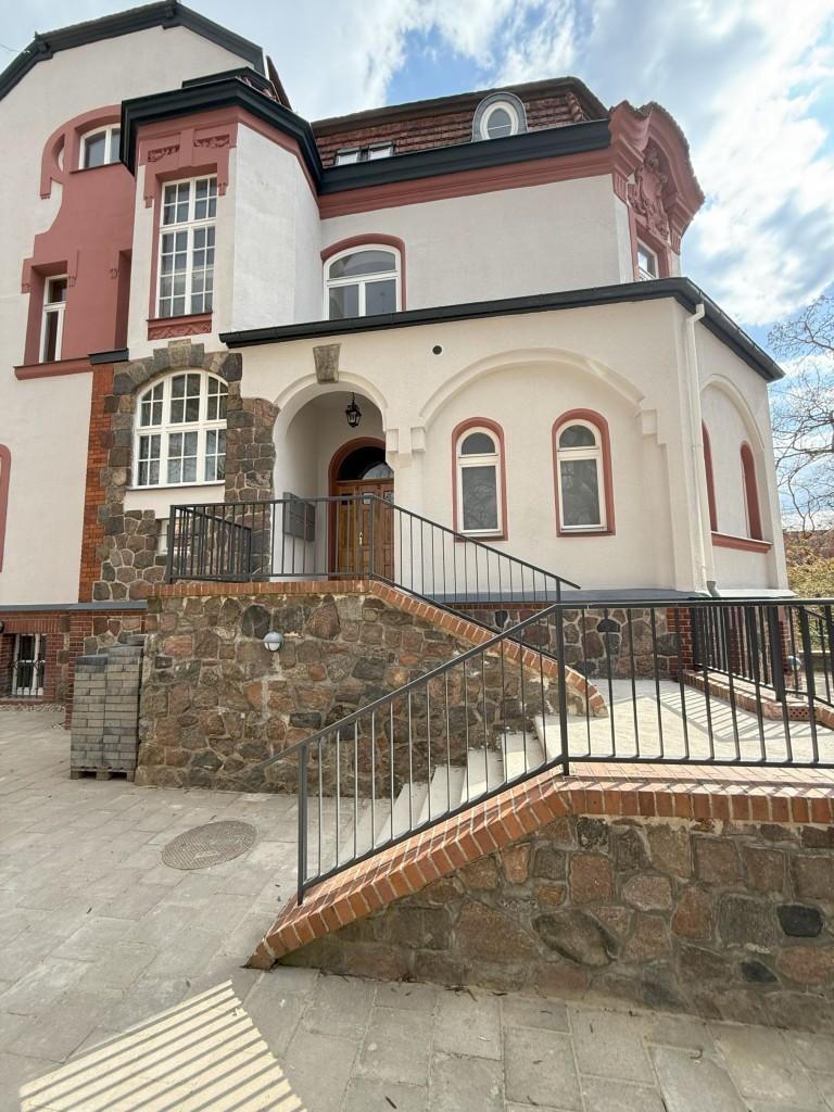 Hauseingang/Rückseite