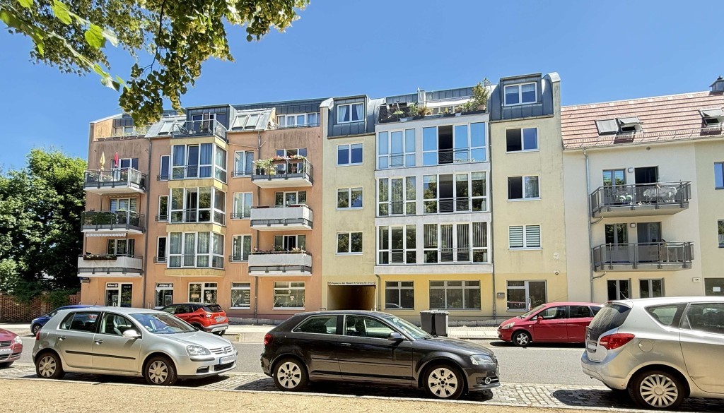Straßenansicht