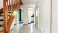 Diele mit Treppe ins Obergeschoss